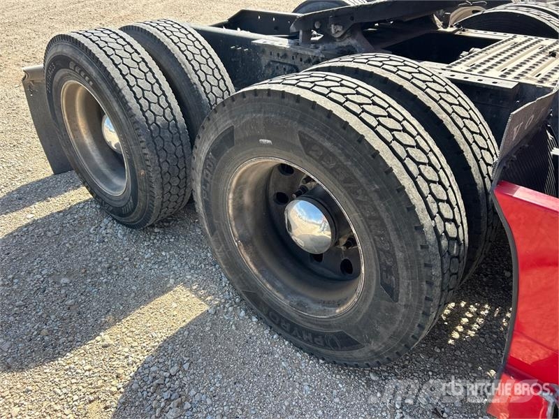 Volvo VNL760 Vilcēji