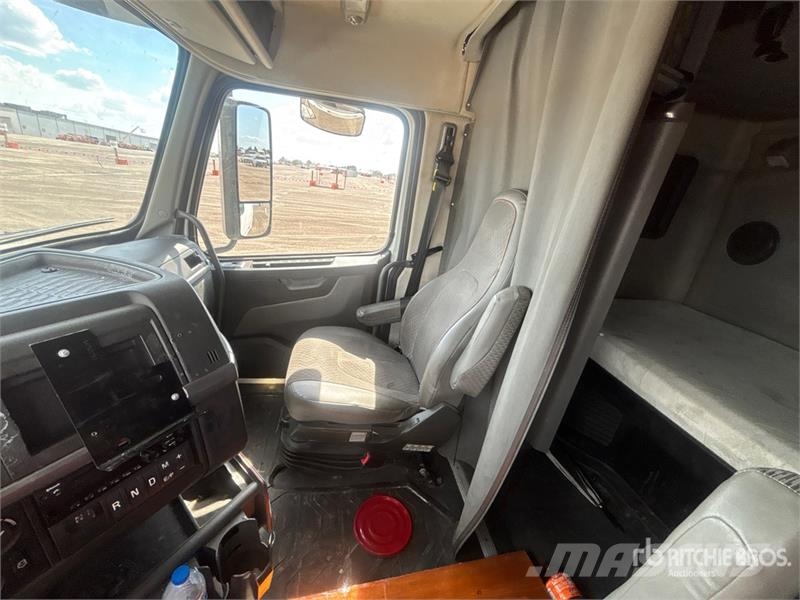 Volvo VNL760 Tracteur routier