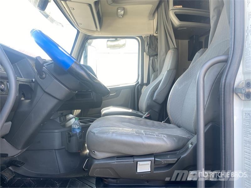 Volvo VNL760 Prime Movers