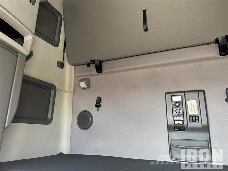 Volvo VNL760 Tegljači