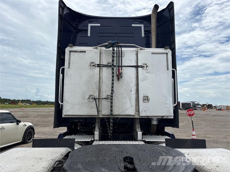 Volvo VNL760 Tracteur routier