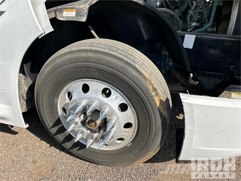 Volvo VNL760 Tegljači