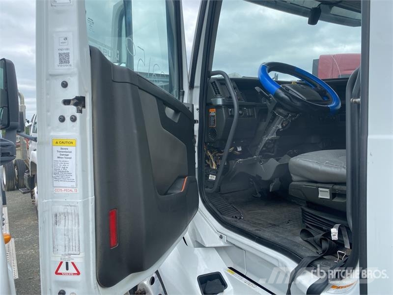 Volvo VNL760 Prime Movers