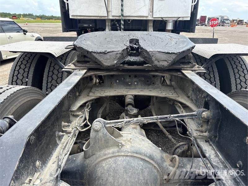 Volvo VNL760 Tracteur routier