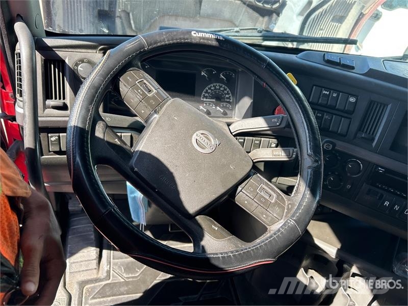 Volvo VNL760 Vilcēji