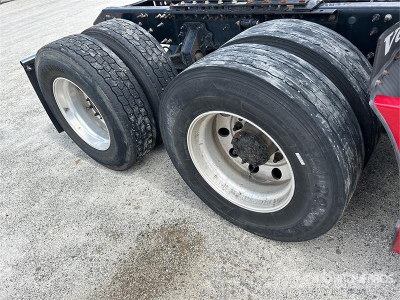 Volvo VNL760 Vilcēji