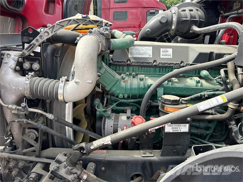 Volvo VNL760 Vilcēji