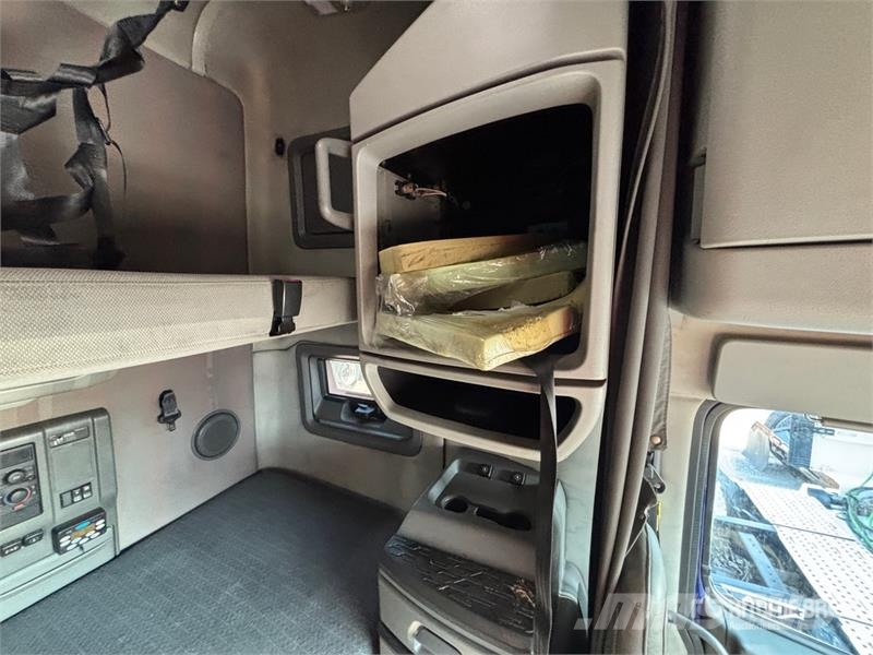 Volvo VNL760 Tracteur routier