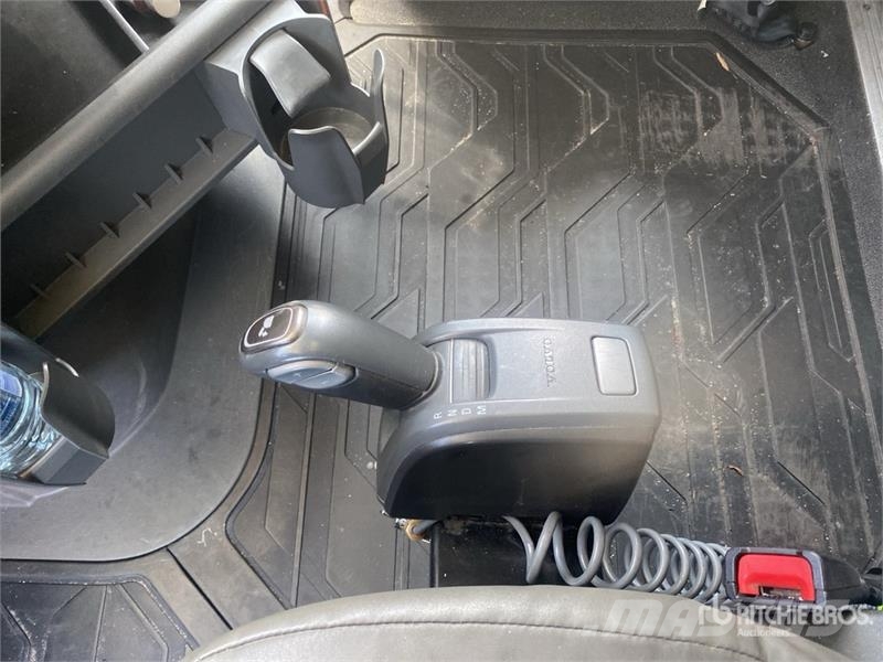 Volvo VNL760 Prime Movers