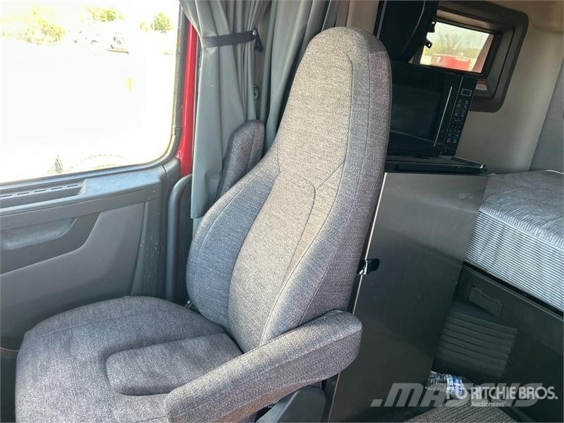 Volvo VNL760 Vilcēji