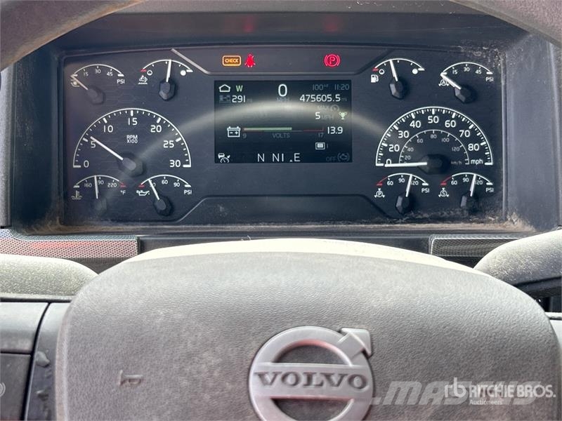 Volvo VNL760 Vilcēji