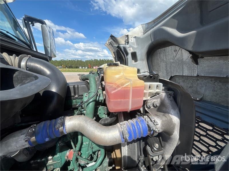 Volvo VNL760 Tracteur routier