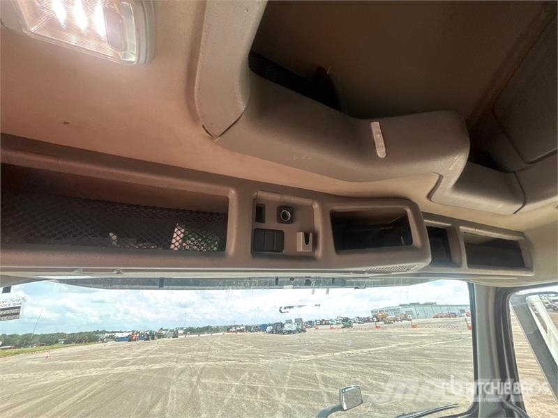 Volvo VNL760 Tracteur routier