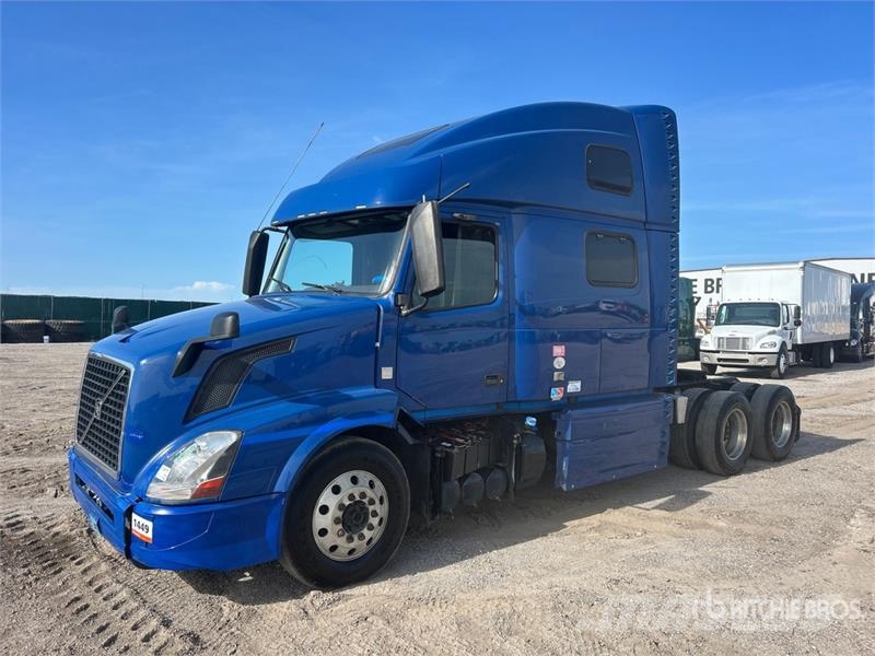 Volvo VNL780 Sattelzugmaschinen