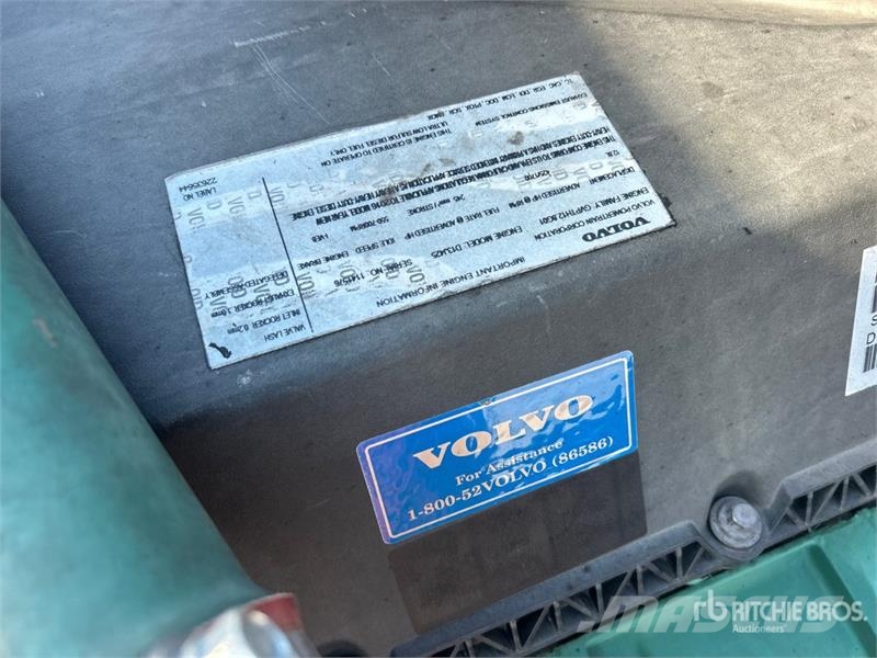 Volvo VNL780 Sattelzugmaschinen