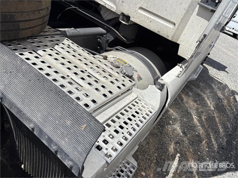 Volvo VNL860 Vilcēji