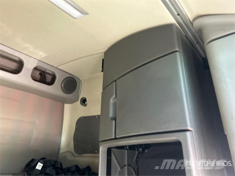 Volvo VNL860 Sattelzugmaschinen