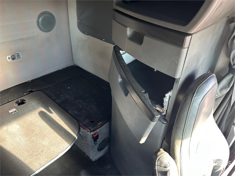 Volvo VNL860 Sattelzugmaschinen