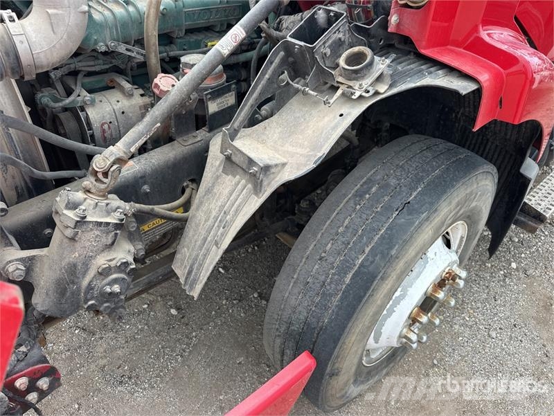 Volvo VNM Sattelzugmaschinen
