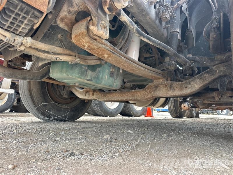 Volvo VNM Sattelzugmaschinen