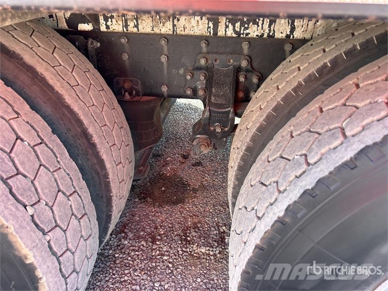 Volvo VNM Camiones aspiradores/combi