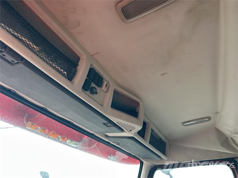 Volvo VNM Sattelzugmaschinen