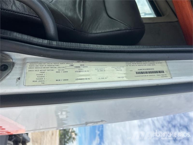 Volvo VNM وحدات الجر