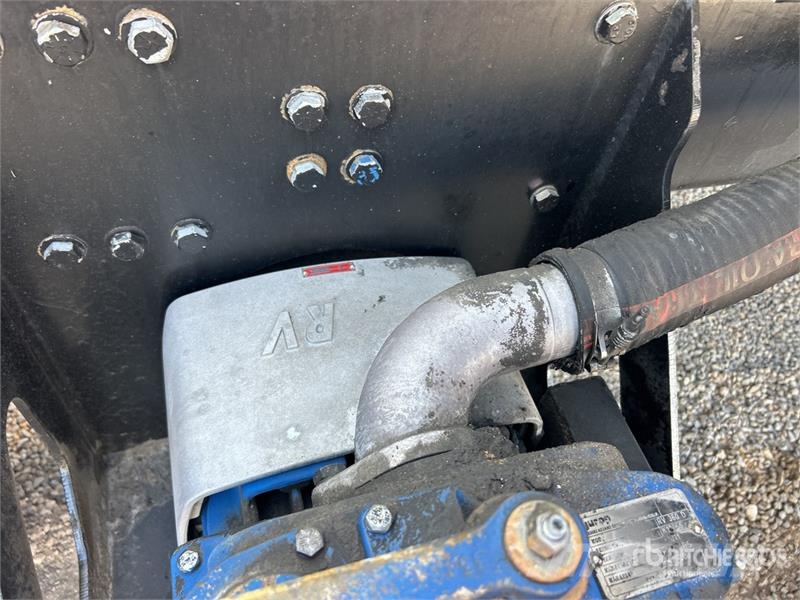 Volvo VNM Camiones aspiradores/combi