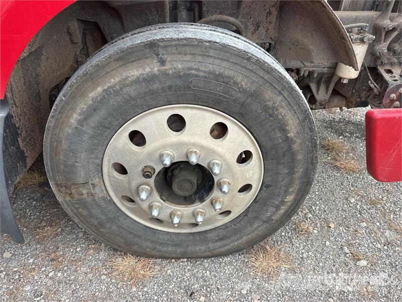 Volvo VNM Sattelzugmaschinen
