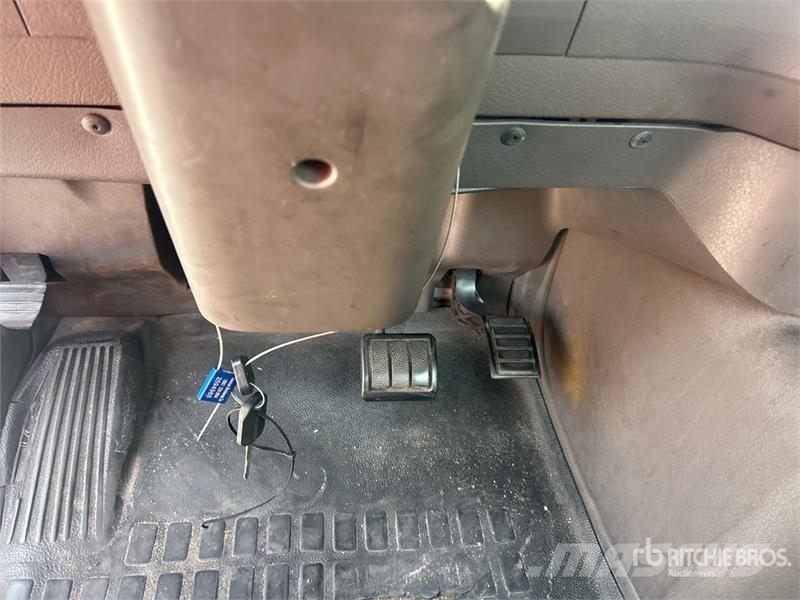Volvo VNM وحدات الجر