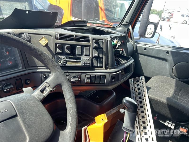 Volvo VNM Vilcēji