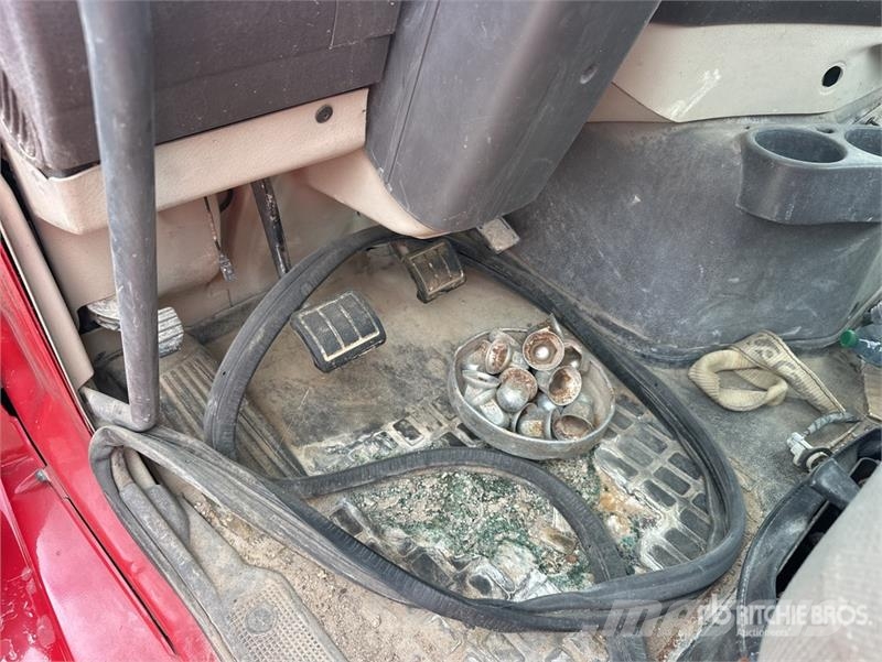 Volvo VNM Sattelzugmaschinen