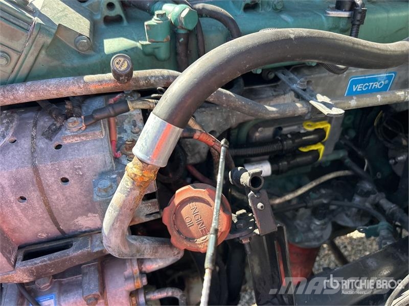 Volvo VNM Camiones aspiradores/combi
