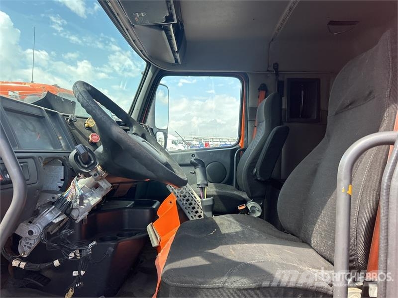 Volvo VNM Vilcēji