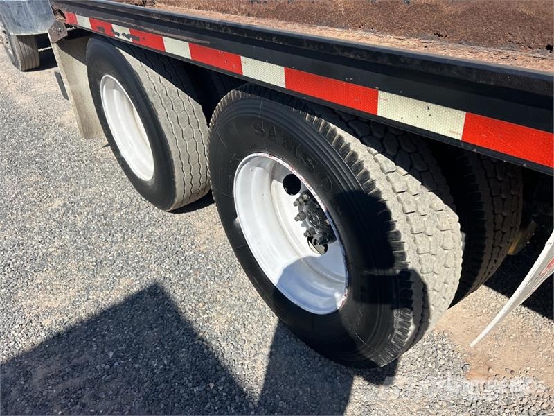 Volvo VNM Camiones aspiradores/combi