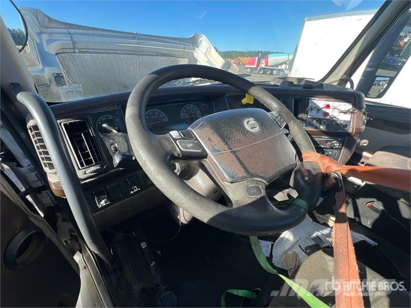 Volvo VNM Camiones tractor