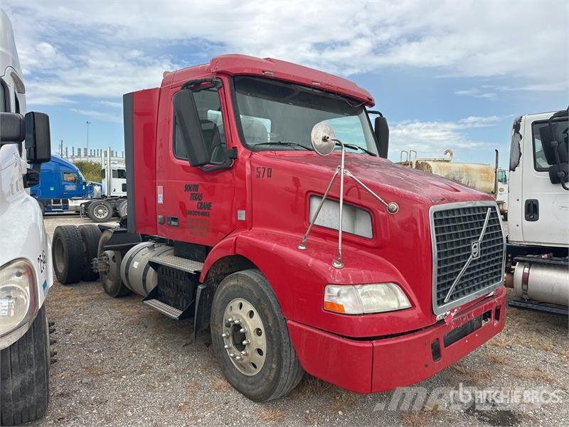 Volvo VNM Sattelzugmaschinen