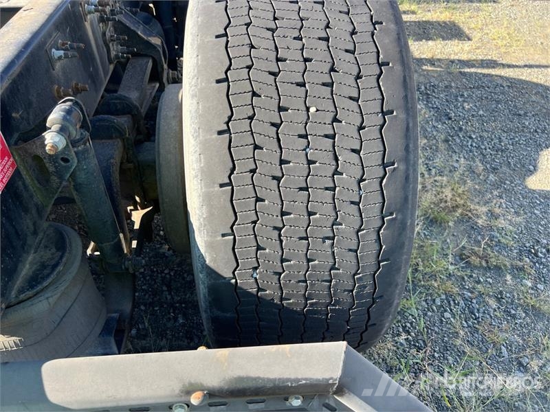 Volvo VNM Camiones tractor