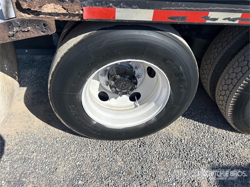 Volvo VNM Camiones aspiradores/combi