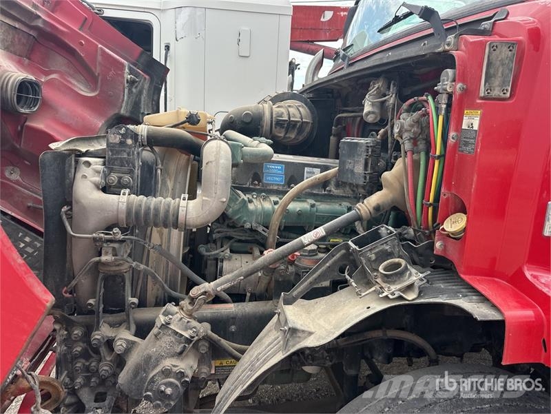 Volvo VNM Sattelzugmaschinen