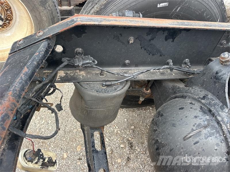Volvo VNM Sattelzugmaschinen