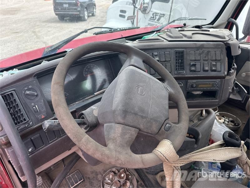 Volvo VNM Sattelzugmaschinen