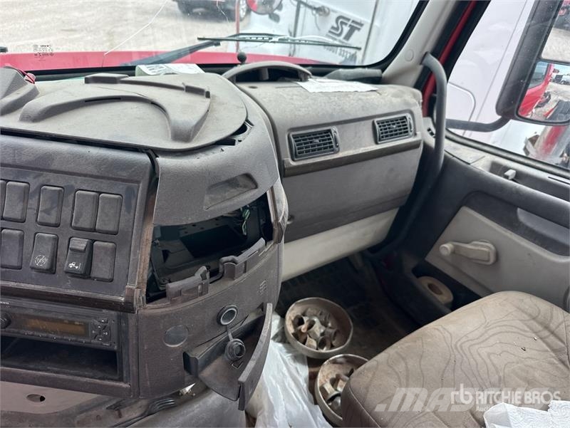 Volvo VNM Sattelzugmaschinen