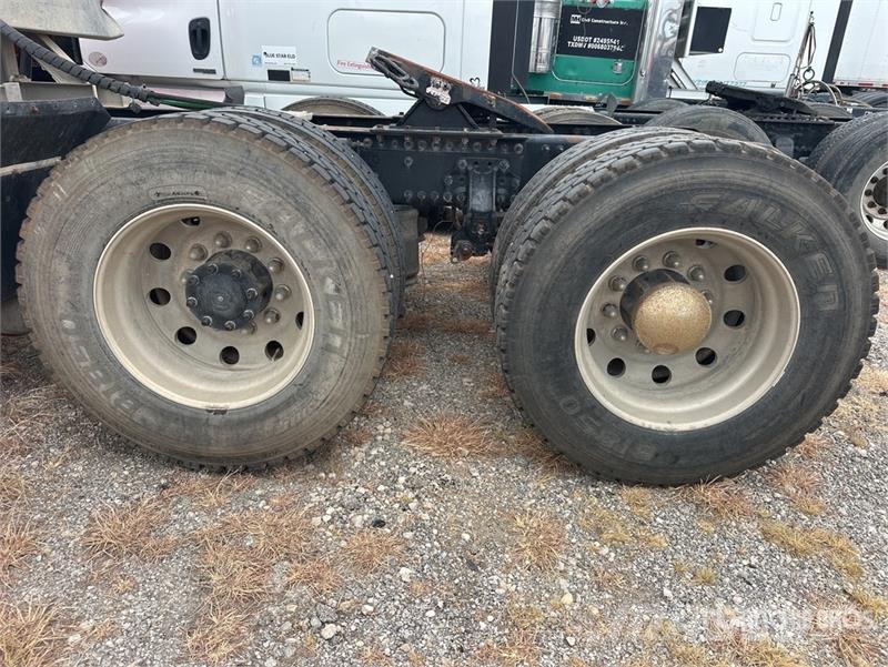 Volvo VNM Sattelzugmaschinen