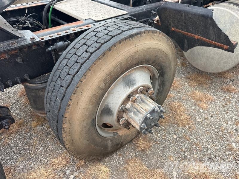 Volvo VNM Sattelzugmaschinen