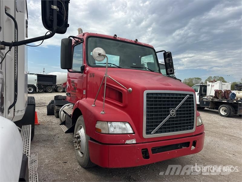 Volvo VNM Sattelzugmaschinen
