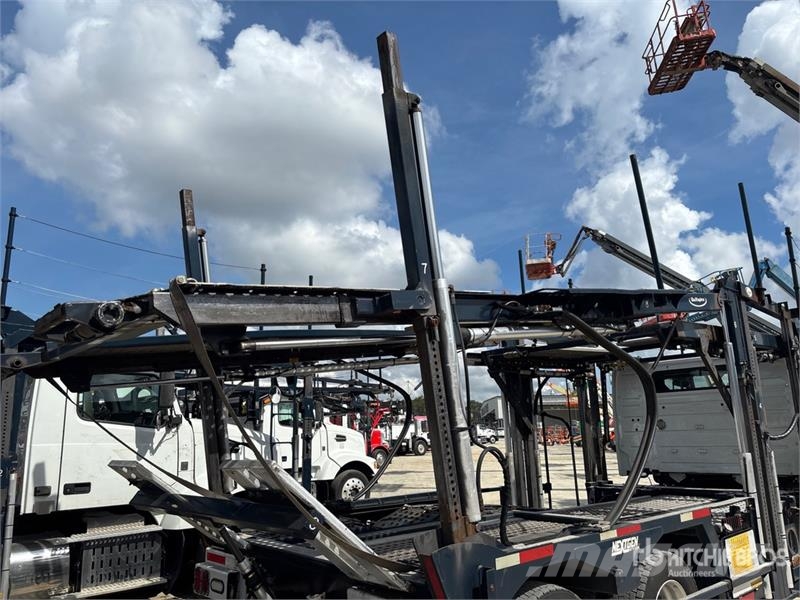 Volvo VNM200 6x4 Car Carrier Truck Autovežiai