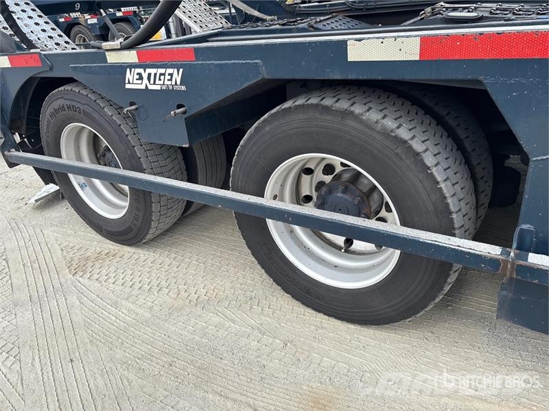 Volvo VNM200 6x4 Car Carrier Truck Autovežiai