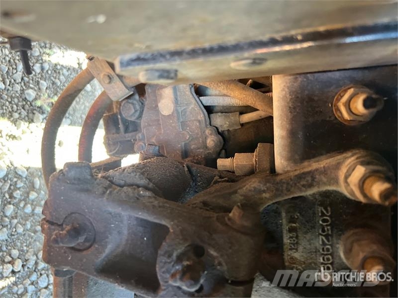 Volvo VNM64T Camiones tractor
