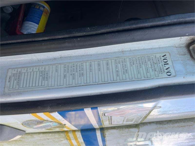 Volvo VNM64T Camiones tractor